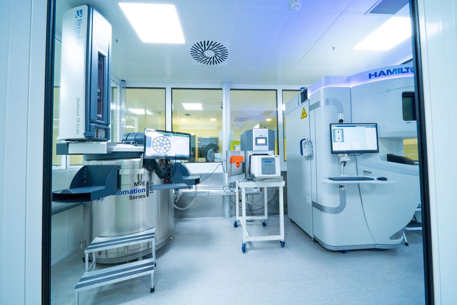 Biological Ultra-Cold Storage System 